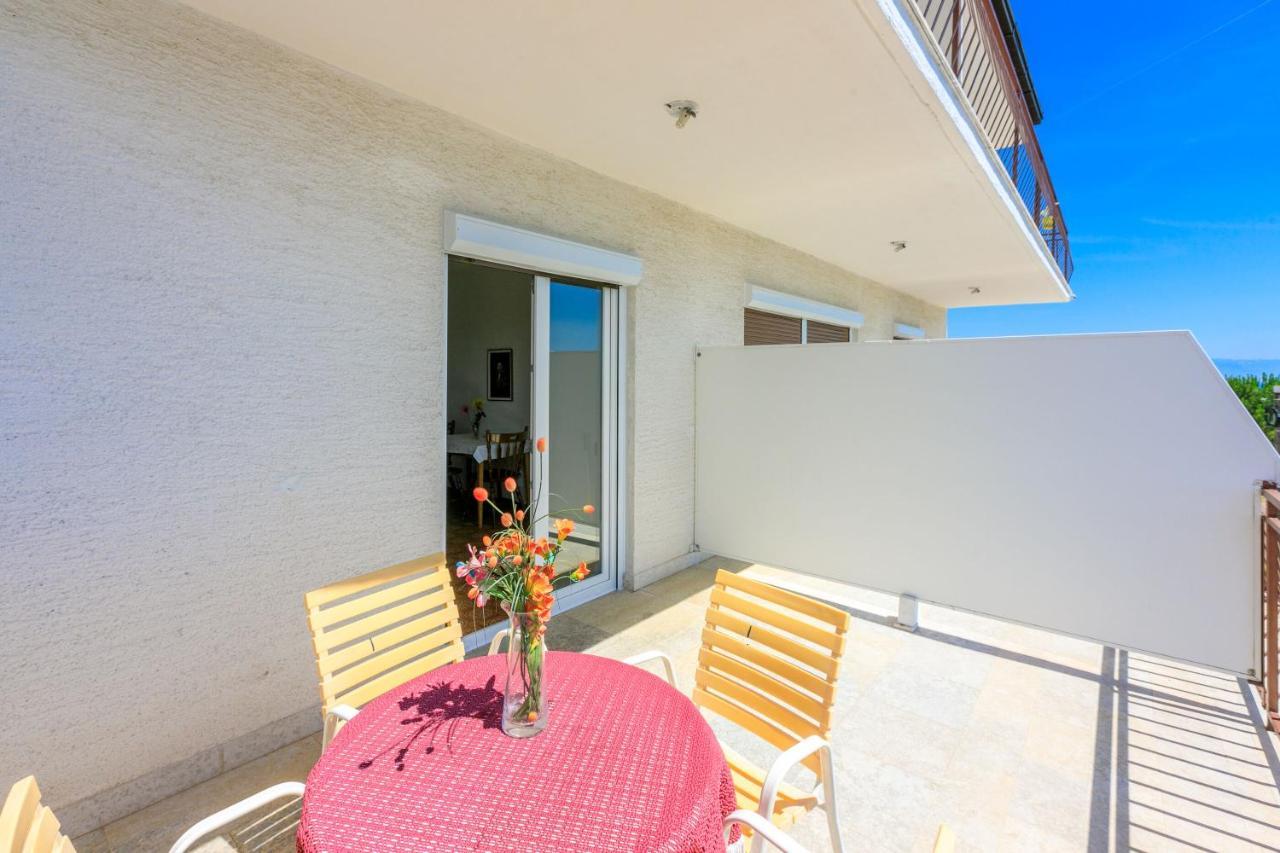 Apartments Rozaria Dramalj Exterior foto
